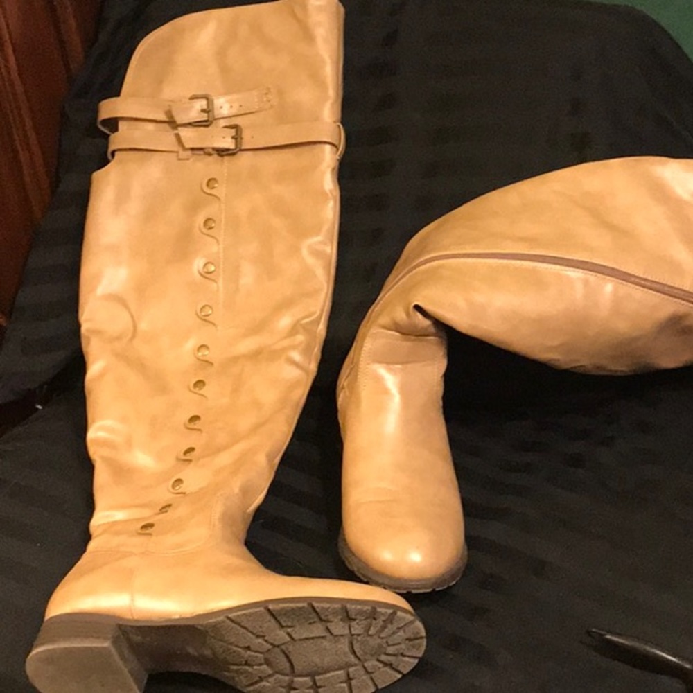 Over the knee wide Calf boot.